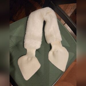 Elegant White Fur Scarf